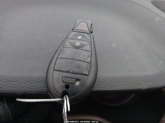 1C4PJLAB5HW535699 Jeep Cherokee Altitude Fwd