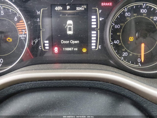 1C4PJLAB5HW535699 Jeep Cherokee Altitude Fwd