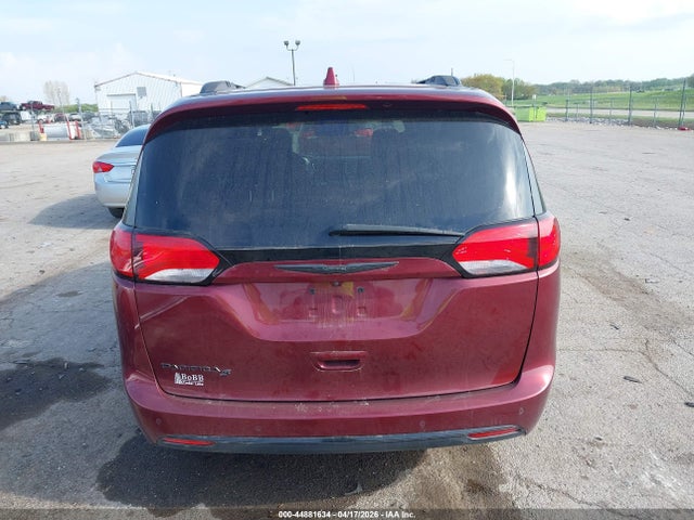 2019 Chrysler Pacifica Touring L მანქანა იყიდება აუქციონზე, vin: 2C4RC1BGXKR583636, აუქციონის ნომერი: 44881634