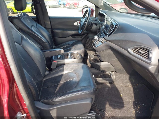 2019 Chrysler Pacifica Touring L მანქანა იყიდება აუქციონზე, vin: 2C4RC1BGXKR583636, აუქციონის ნომერი: 44881634