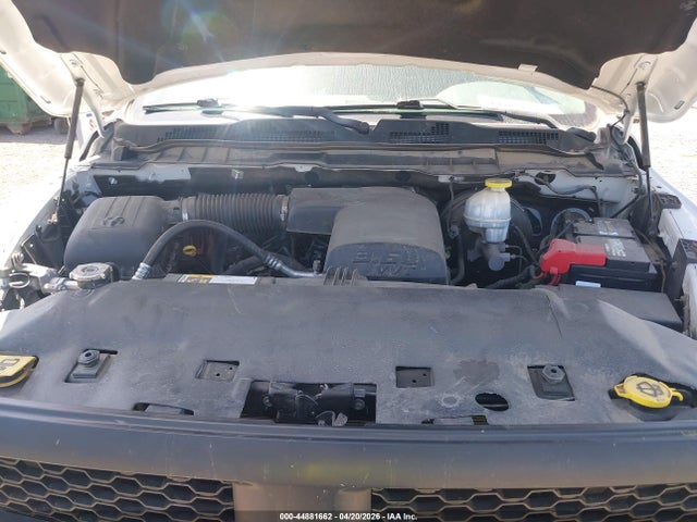 44881662 :رقم المزاد ، 3C6JR6DG5KG502805 vin ، 2019 Ram 1500 Classic Tradesman  4x2 8' Box مزاد بيع