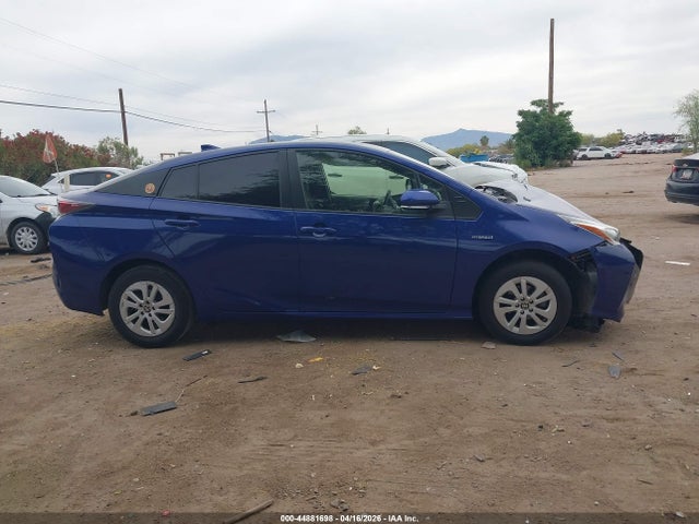 JTDKBRFU7J3601651 Toyota Prius One
