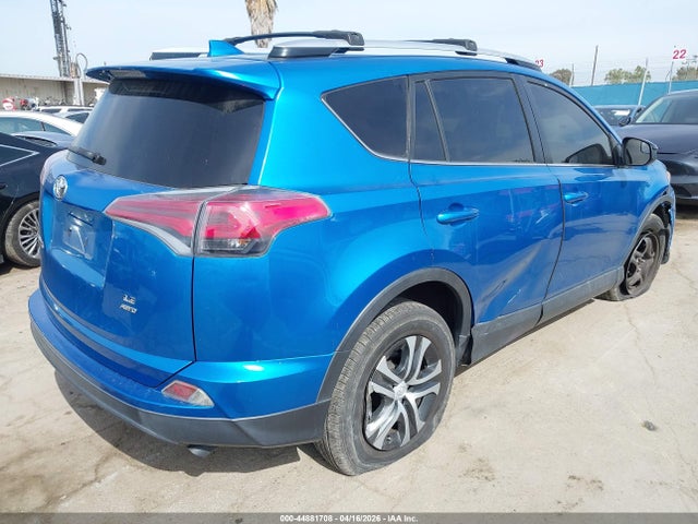 JTMBFREV0GJ060204 Toyota RAV4 LE