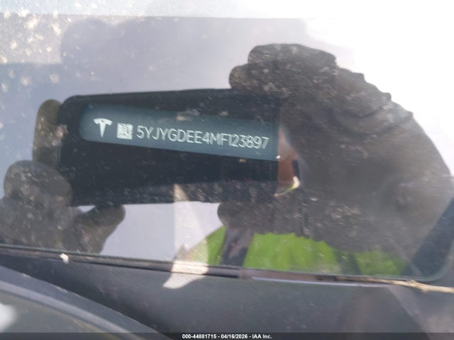 2021 Tesla Model Y Long Range Dual Motor All-wheel Drive მანქანა იყიდება აუქციონზე, vin: 5YJYGDEE4MF123897, აუქციონის ნომერი: 44881715