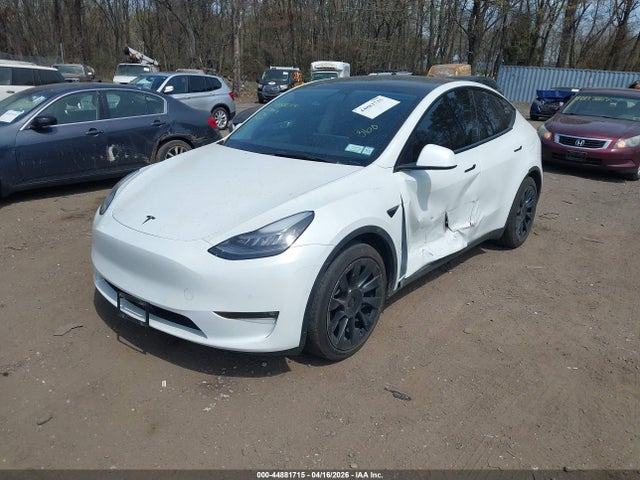 2021 Tesla Model Y Long Range Dual Motor All-wheel Drive მანქანა იყიდება აუქციონზე, vin: 5YJYGDEE4MF123897, აუქციონის ნომერი: 44881715