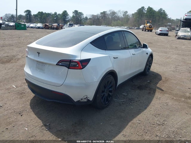 2021 Tesla Model Y Long Range Dual Motor All-wheel Drive მანქანა იყიდება აუქციონზე, vin: 5YJYGDEE4MF123897, აუქციონის ნომერი: 44881715
