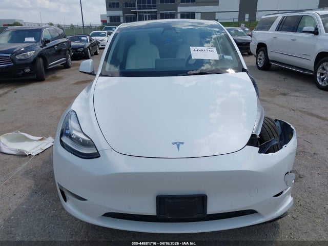 7SAYGDEE5NF339746 Tesla Model Y Long Range Dual Motor All-wheel Drive
