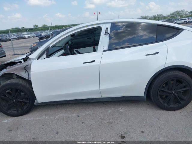 7SAYGDEE5NF339746 Tesla Model Y Long Range Dual Motor All-wheel Drive