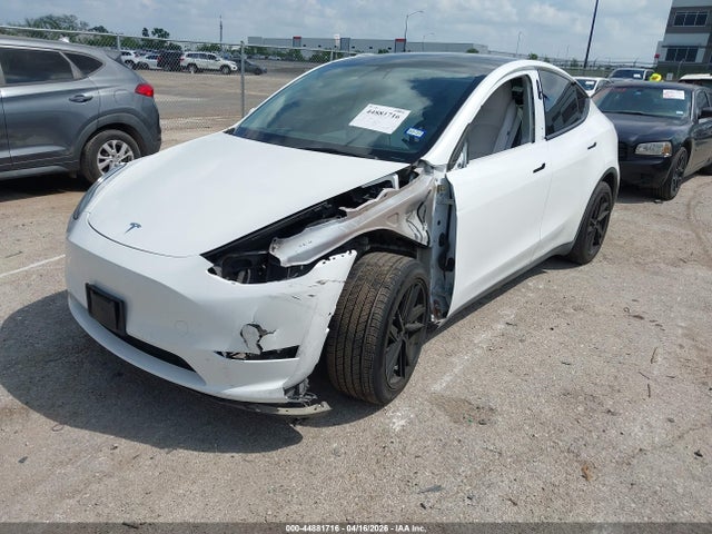 7SAYGDEE5NF339746 Tesla Model Y Long Range Dual Motor All-wheel Drive