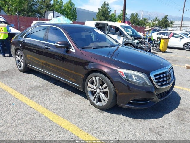 2015 MERCEDES-BENZ S 550 WDDUG8CB8FA139522