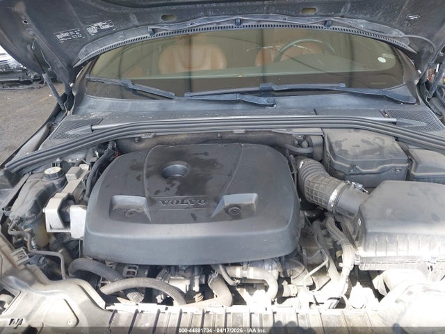 Продажа на аукционе авто 2015 Volvo S60 T6, vin: YV149MFK7F2363166, номер лота: 44881734