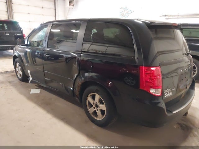44881784 :رقم المزاد ، 2D4RN3DG8BR674040 vin ، 2011 Dodge Grand Caravan Mainstreet مزاد بيع