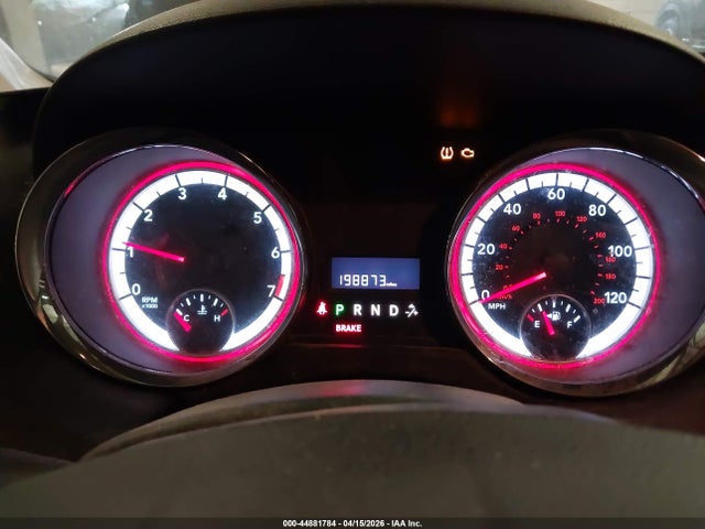 44881784 :رقم المزاد ، 2D4RN3DG8BR674040 vin ، 2011 Dodge Grand Caravan Mainstreet مزاد بيع