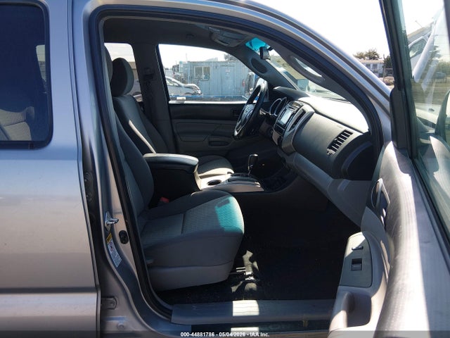 Aukcja sprzedaży 2015 Toyota Tacoma Base V6, vin: 3TMLU4EN5FM201816, numer aukcji: 44881786