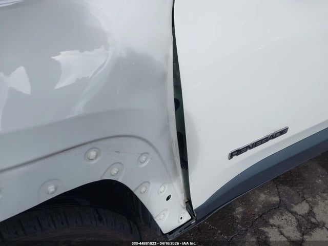 Aukcja sprzedaży 2017 Jeep Renegade Latitude 4x4, vin: ZACCJBBB2HPE81217, numer aukcji: 44881823