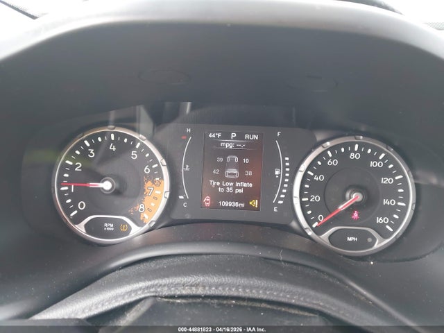 Aukcja sprzedaży 2017 Jeep Renegade Latitude 4x4, vin: ZACCJBBB2HPE81217, numer aukcji: 44881823