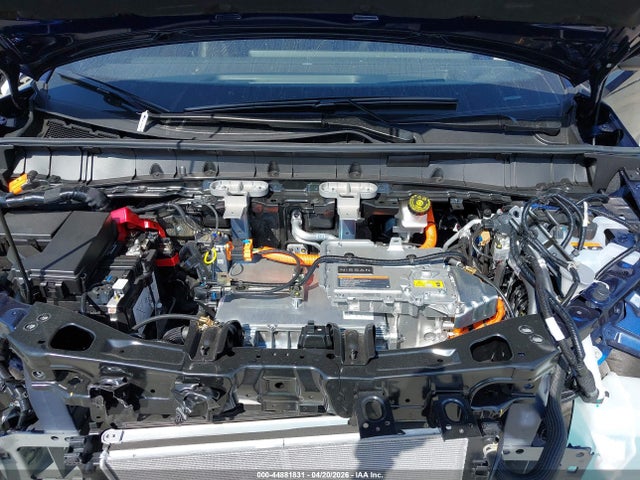 44881831 :رقم المزاد ، JN1AZ2EB2TM300767 vin ، 2026 Nissan Leaf Platinum+ مزاد بيع