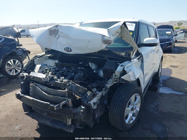 KNDJN2A29H7479278 KIA Soul !
