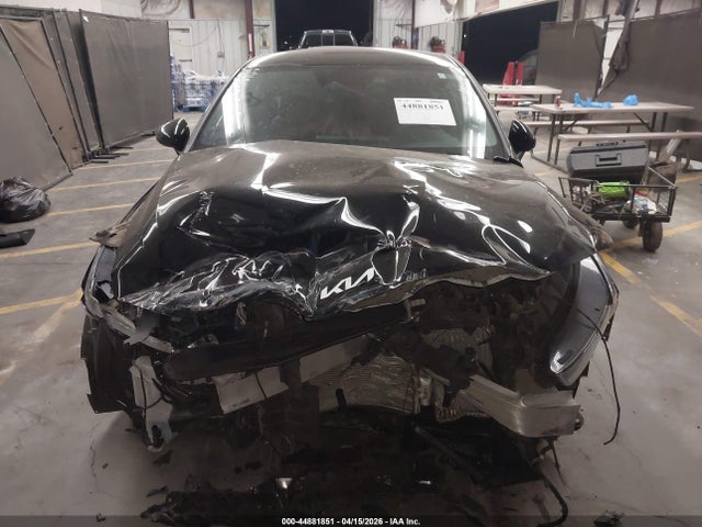 44881851 :رقم المزاد ، 5XXG14J24PG201556 vin ، 2023 Kia K5 Lxs مزاد بيع