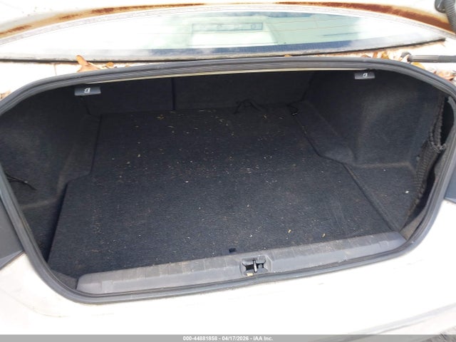 44881858 :رقم المزاد ، 4S3BMBH67B3222229 vin ، 2011 Subaru Legacy 2.5i Premium مزاد بيع