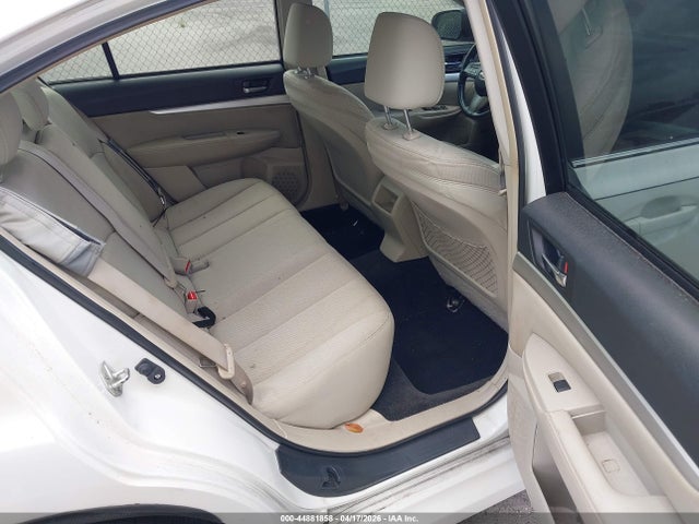 44881858 :رقم المزاد ، 4S3BMBH67B3222229 vin ، 2011 Subaru Legacy 2.5i Premium مزاد بيع