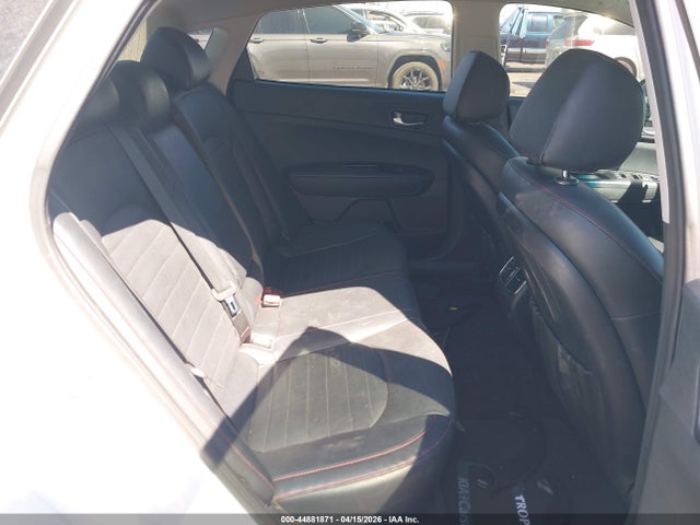 5XXGW4L22KG373494 KIA Optima Sx Turbo