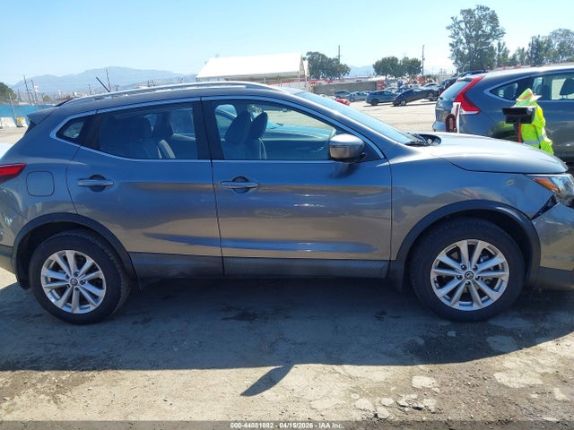 JN1BJ1CP9KW218980 Nissan Rogue Sport Sv