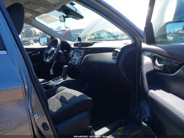 JN1BJ1CP9KW218980 Nissan Rogue Sport Sv