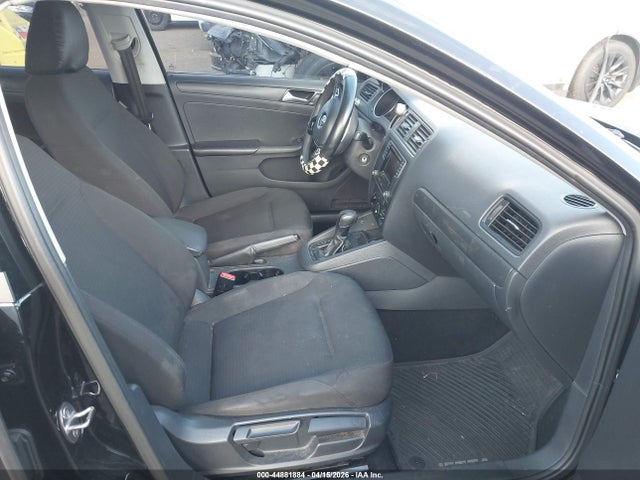 3VW267AJ4GM323866 Volkswagen Jetta 1.4t S