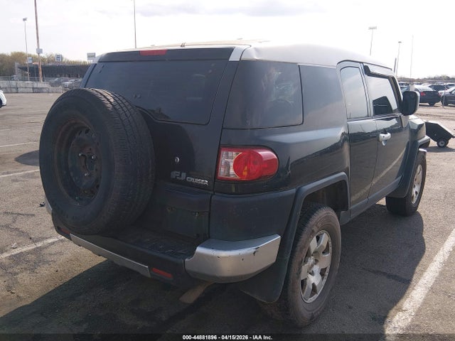 2007 TOYOTA FJ CRUISER JTEBU11F070061070 Photo 3