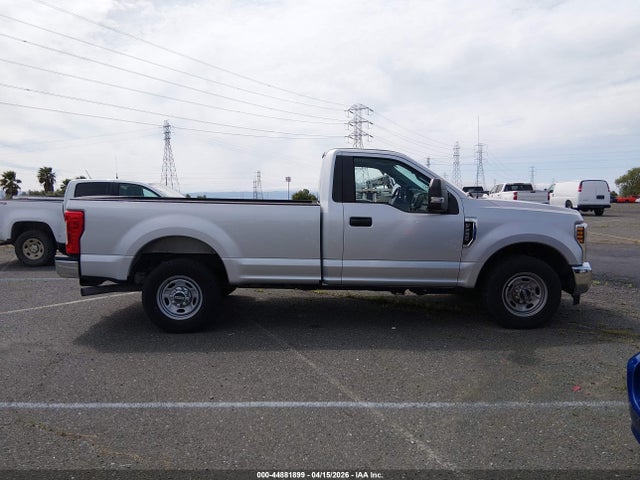 1FTBF2A61KEE92534 Ford F-250 Xl