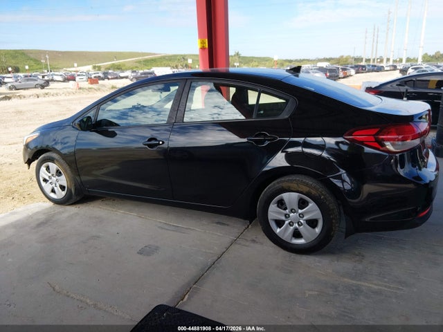 2017 Kia Forte Lx მანქანა იყიდება აუქციონზე, vin: 3KPFK4A70HE104434, აუქციონის ნომერი: 44881908