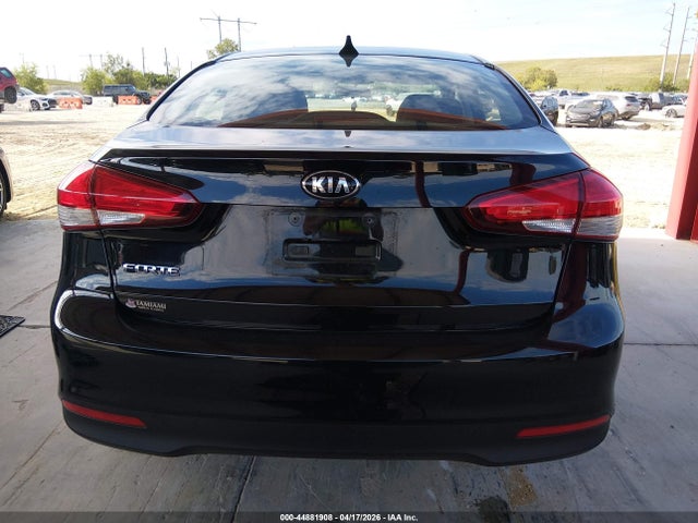 2017 Kia Forte Lx მანქანა იყიდება აუქციონზე, vin: 3KPFK4A70HE104434, აუქციონის ნომერი: 44881908