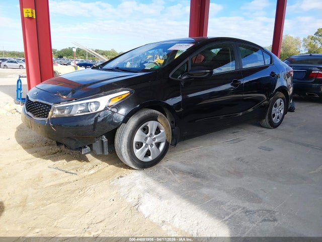 2017 Kia Forte Lx მანქანა იყიდება აუქციონზე, vin: 3KPFK4A70HE104434, აუქციონის ნომერი: 44881908