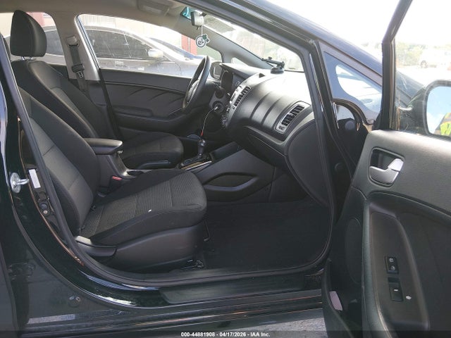 2017 Kia Forte Lx მანქანა იყიდება აუქციონზე, vin: 3KPFK4A70HE104434, აუქციონის ნომერი: 44881908