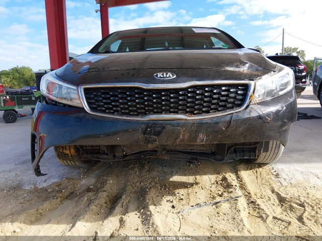 2017 Kia Forte Lx მანქანა იყიდება აუქციონზე, vin: 3KPFK4A70HE104434, აუქციონის ნომერი: 44881908