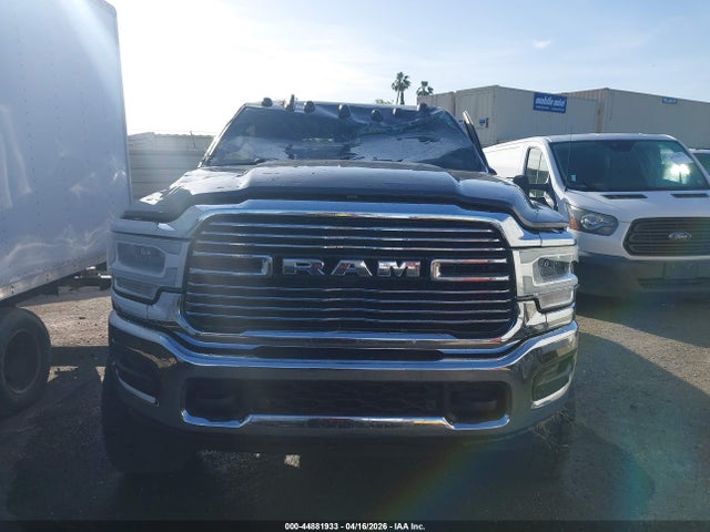 3C6UR5FLXLG285366 RAM 2500 Laramie 4x4 6&#039;4 Box
