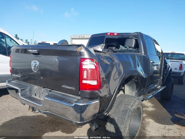 3C6UR5FLXLG285366 RAM 2500 Laramie 4x4 6&#039;4 Box