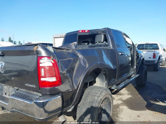 3C6UR5FLXLG285366 RAM 2500 Laramie 4x4 6&#039;4 Box
