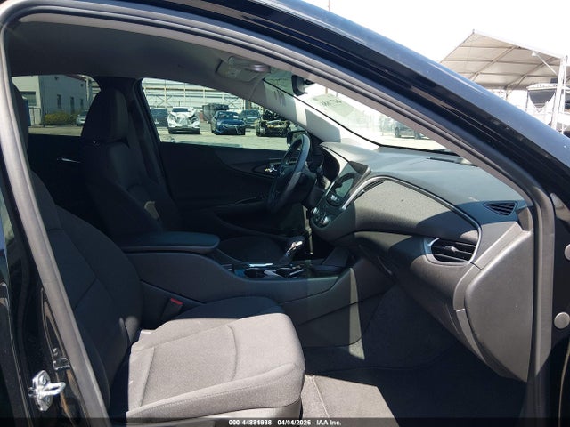 2021 CHEVROLET MALIBU 1G1ZC5ST8MF001623 Photo 4