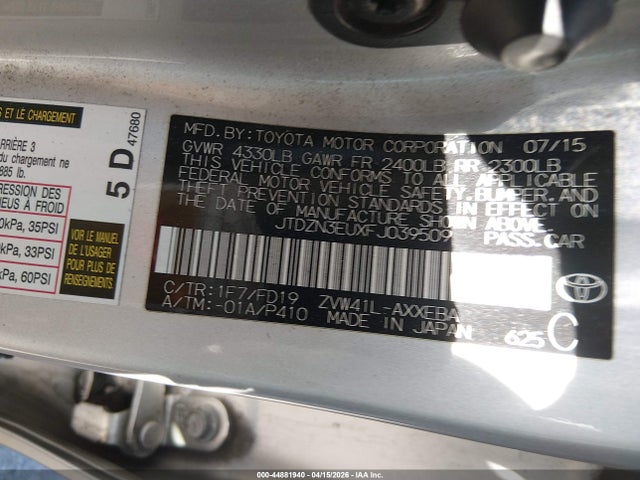 JTDZN3EUXFJ039509 Toyota Prius V Two