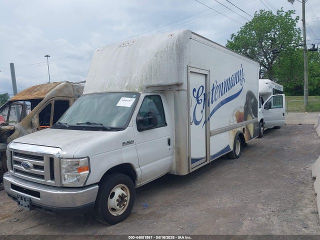 44881967 :رقم المزاد ، 1FDWE3FS2GDC54863 vin ، 2016 Ford E-350 Cutaway مزاد بيع