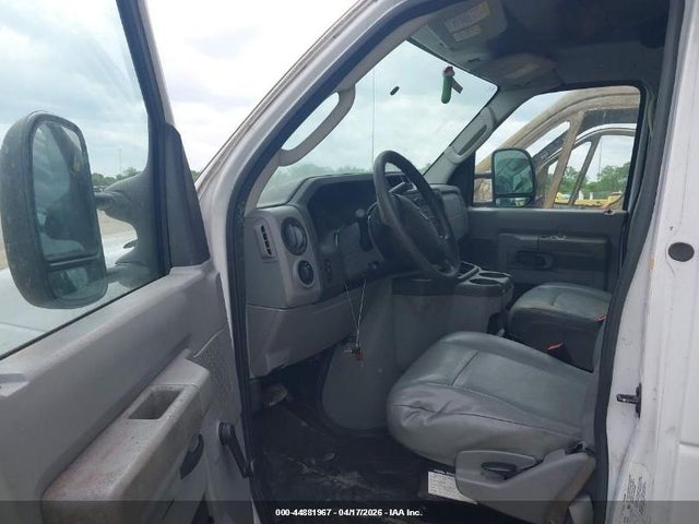44881967 :رقم المزاد ، 1FDWE3FS2GDC54863 vin ، 2016 Ford E-350 Cutaway مزاد بيع