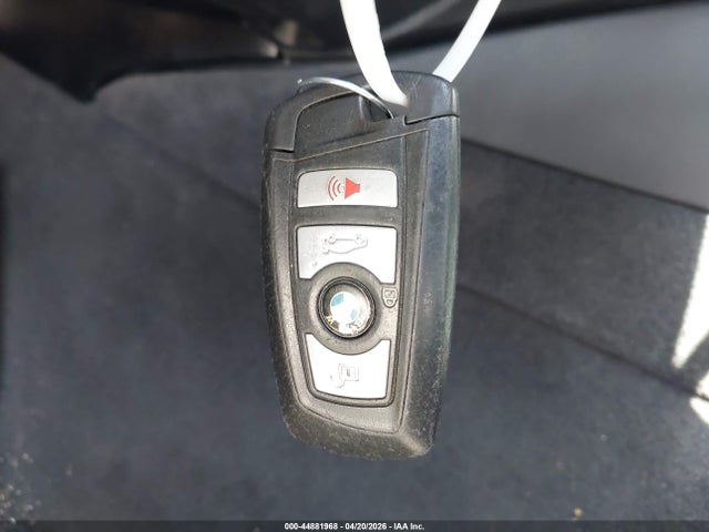 2014 Bmw 528i Xdrive მანქანა იყიდება აუქციონზე, vin: WBA5A7C5XED619401, აუქციონის ნომერი: 44881968