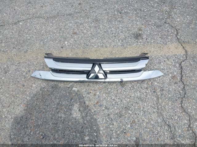 JA4AD3A31JZ039934 Mitsubishi Outlander Se