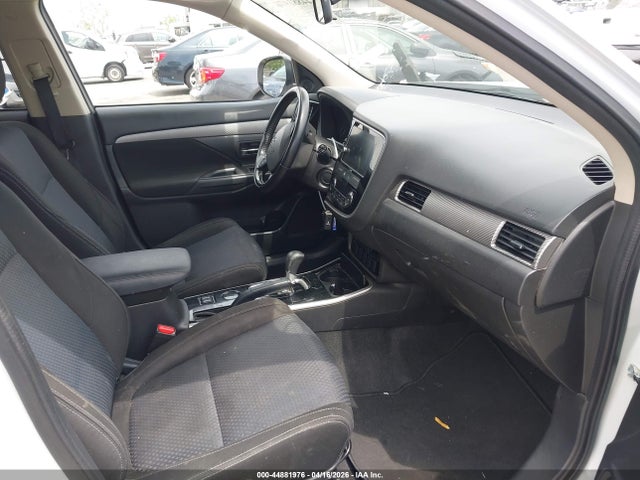 JA4AD3A31JZ039934 Mitsubishi Outlander Se