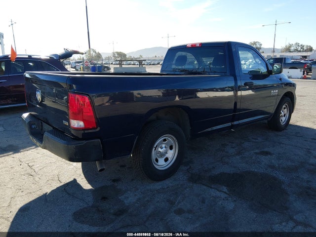2018 RAM 1500 3C6JR6DG8JG323589 Photo 3