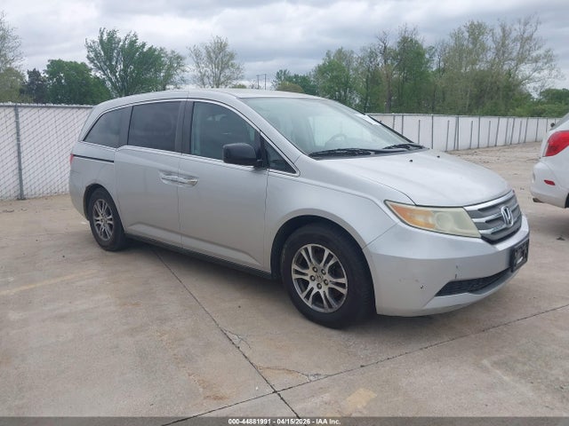 2011 HONDA ODYSSEY 5FNRL5H43BB082085