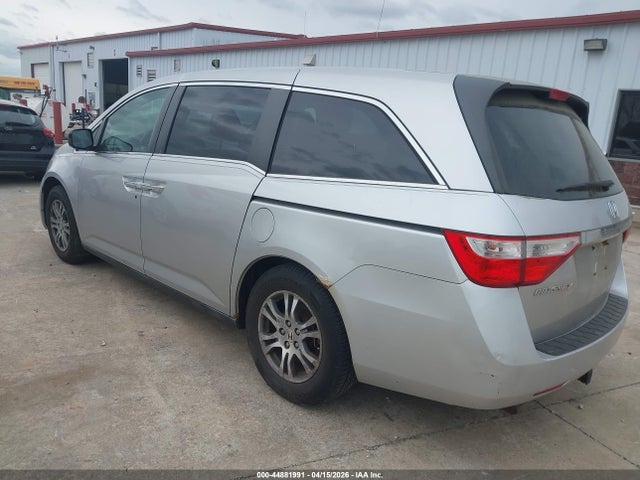 2011 HONDA ODYSSEY 5FNRL5H43BB082085 Photo 2