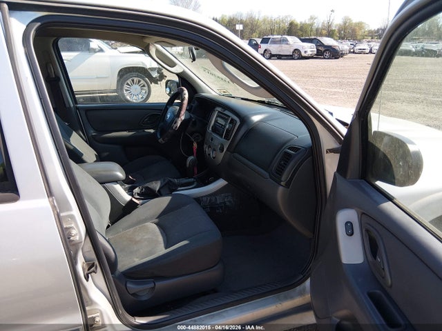 Продажа на аукционе авто 2005 Mazda Tribute I, vin: 4F2YZ02Z85KM01831, номер лота: 44882015